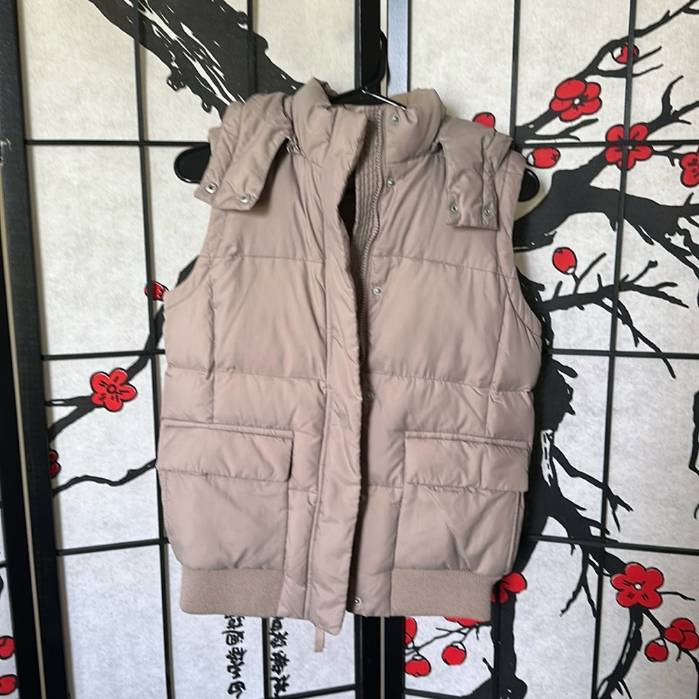 Women’s GAP Down Vest